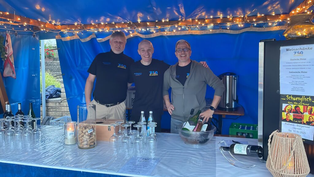 Weinstand des 750Jubiläumsfeier mit Männerteam